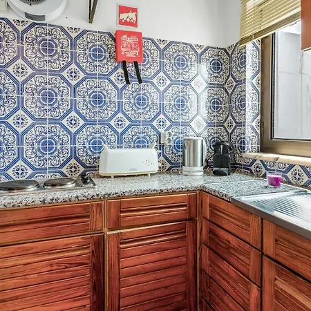 דירה Peaceful Flat In By Lovelystay לאגוּ‏ש