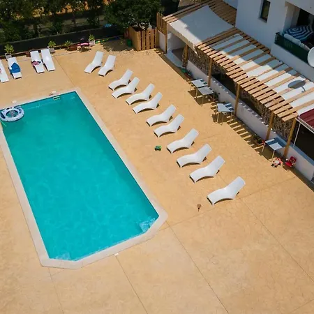 דירה Peaceful Flat In By Lovelystay