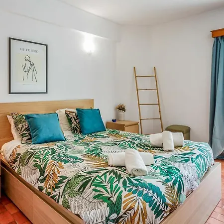 Peaceful Flat In By Lovelystay * Λάγος
