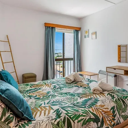 Peaceful Flat In By Lovelystay