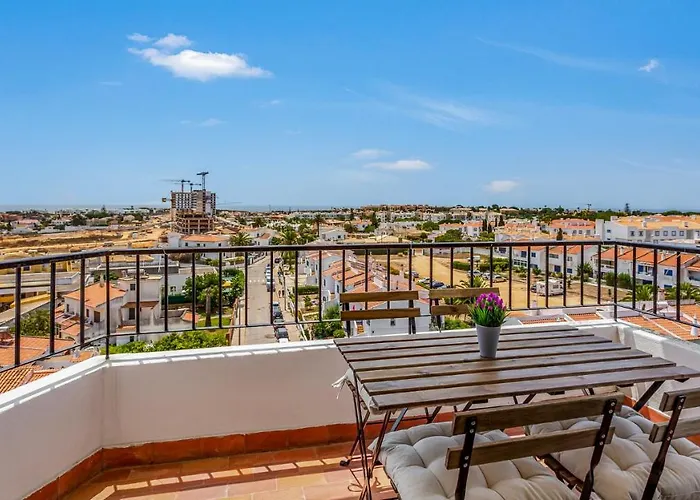 Appartamento Peaceful Flat In By Lovelystay *