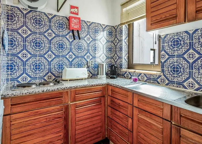 Peaceful Flat In By Lovelystay Apartman Lagos