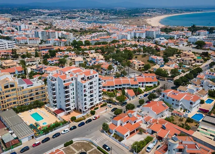 Peaceful Flat In By Lovelystay *