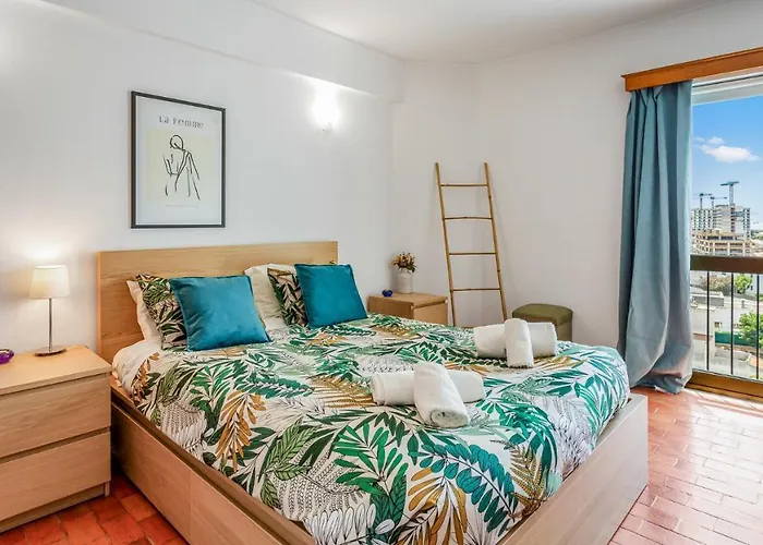 Peaceful Flat In By Lovelystay * ラゴス