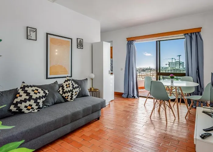 Peaceful Flat In By Lovelystay アパート *